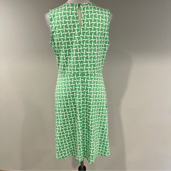 New York & Company Green Geometric A-Line Dress | Size L | Sleeveless - Picture 5 of 11